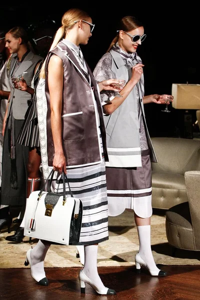 Look 2